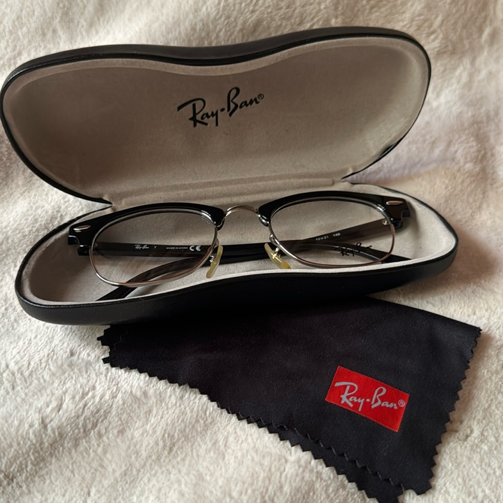 Ray-Ban Clubmaster eyeglasses- no prescription. RB5154